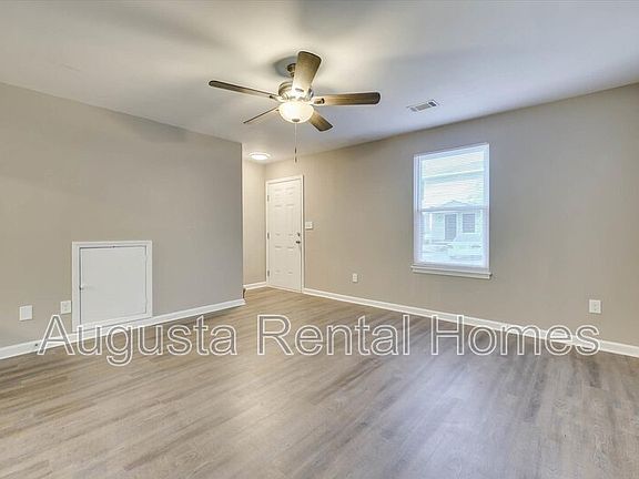 4th image of 314 W Buena Vista Ave