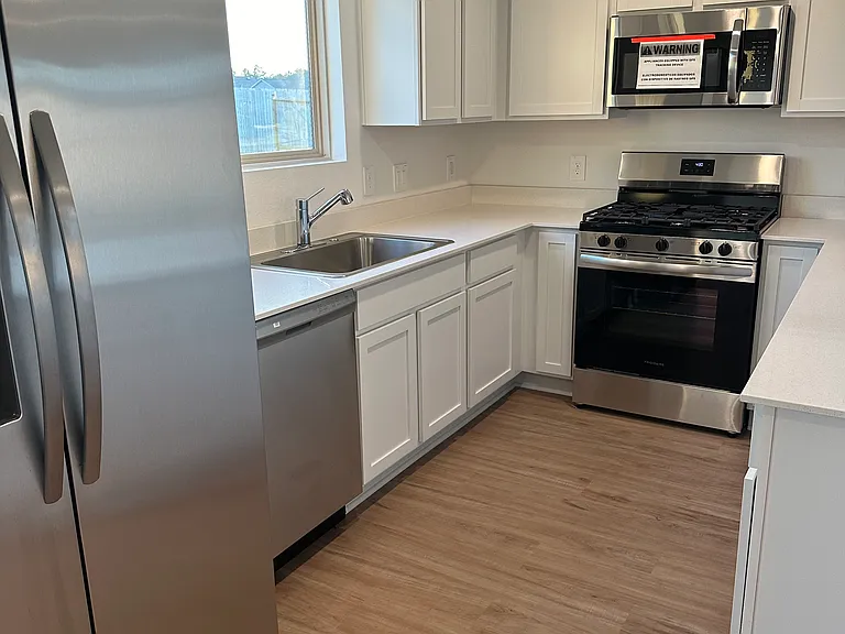 1546 San Sebastian Dr — Photo 21