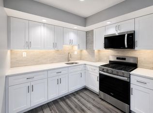 105 W 39th St APT 3A, Bayonne, NJ 07002