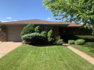 1217 Cortez Dr, Dubuque, IA 52001