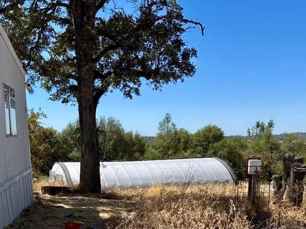 11305 Tracy Dr, Grass Valley, CA 95949