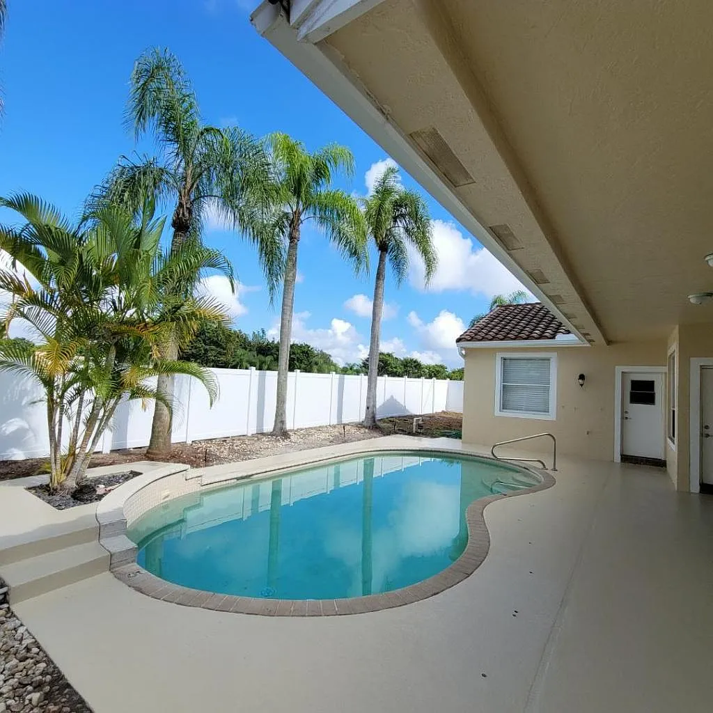 4 bed, 2205 sqft, $5,000 — Photo 3