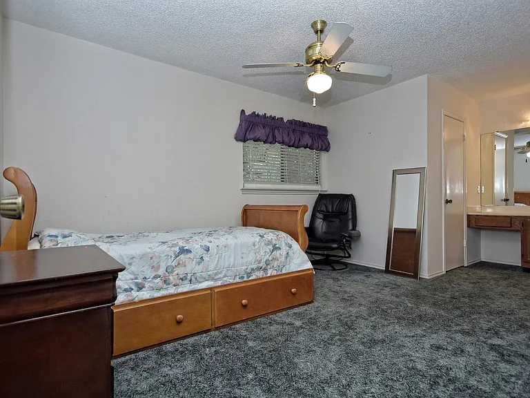 7801 Palacios Dr — Photo 19