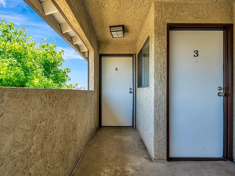 6003 Craner Ave #4 — Photo 21