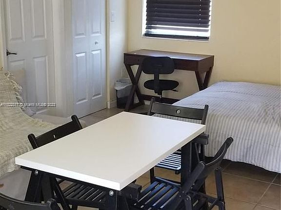 3rd image of 9461 Studio #172