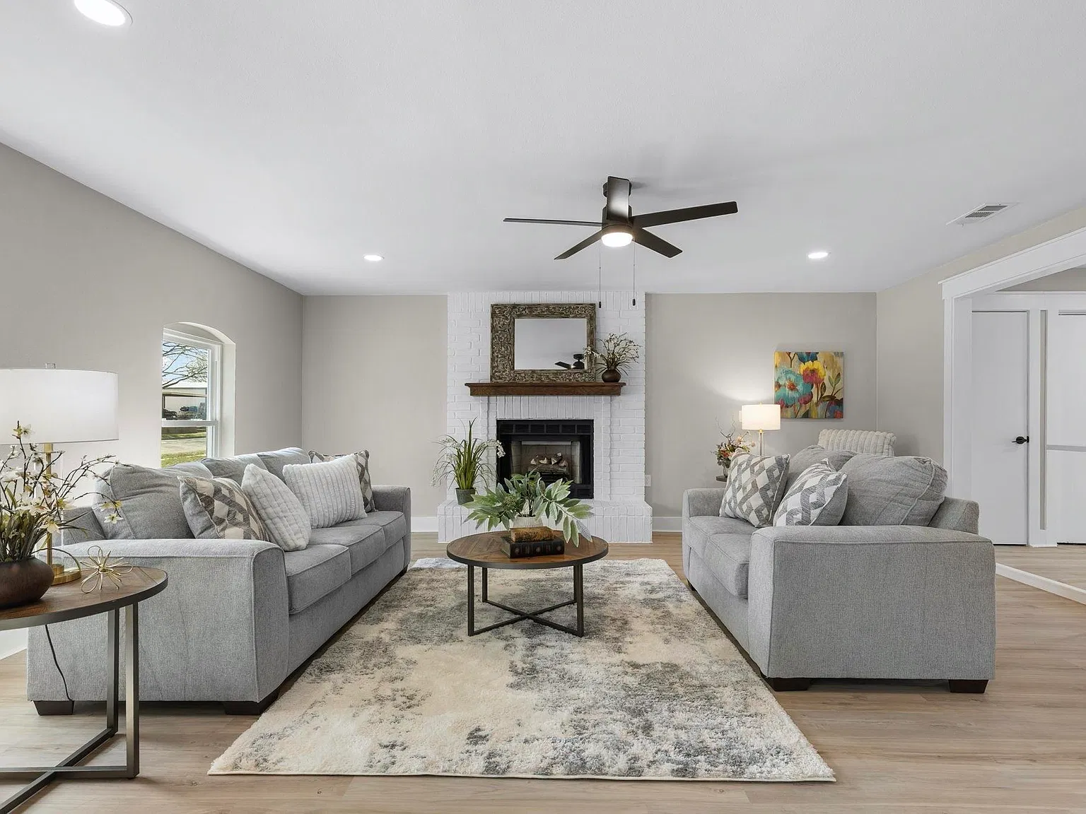 3 bed, 2.0 bath, 1491 sqft, $2,500 — Photo 3