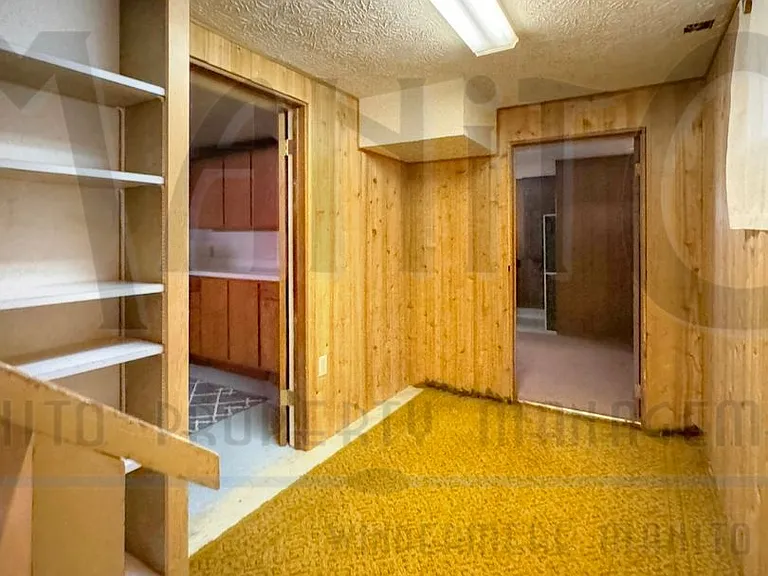 3321 N Columbia Cir — Photo 31