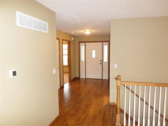3rd image of 2307 Hebbeln Dr