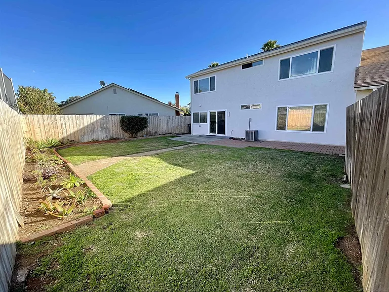 13875 Wayland Grove Ct — Photo 23