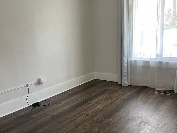 4th image of 520 E Gallacher Pl #516