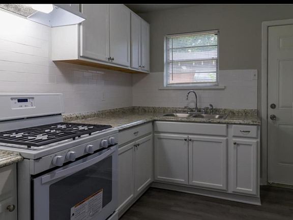 4th image of 2337 Dunloe Dr