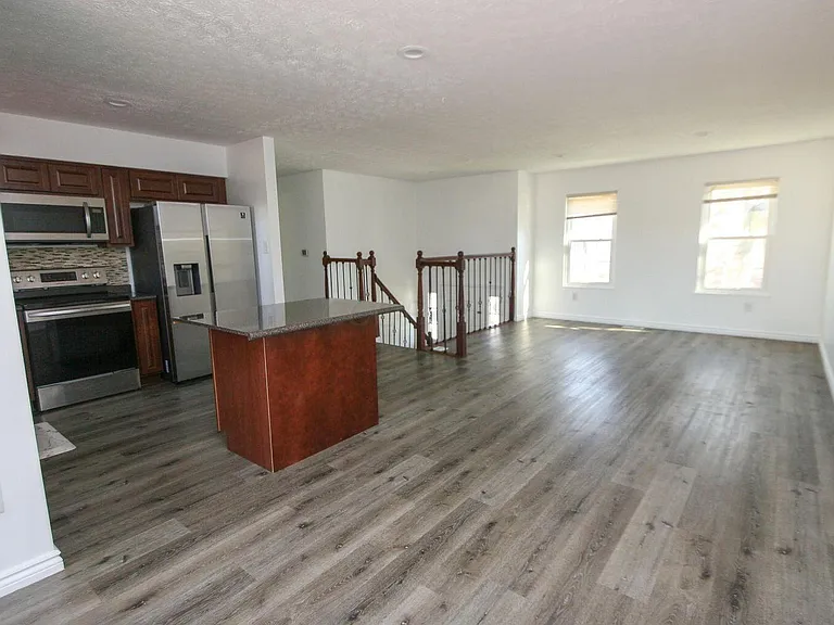 1080 Arapaho Ave — Photo 6