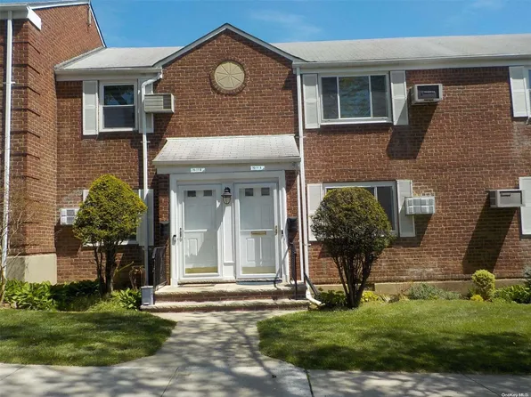 70-11 261st Street #E-1, Glen Oaks, NY 11004