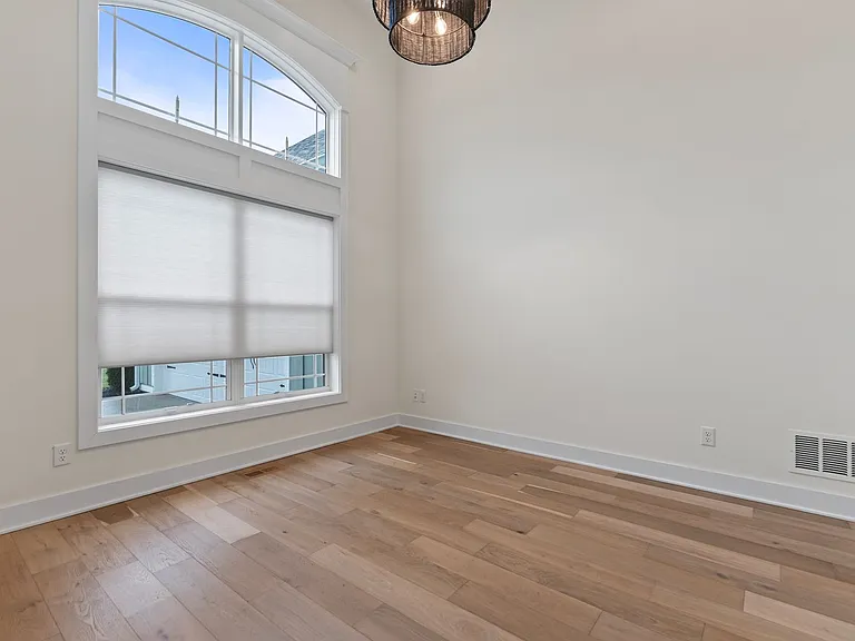 3222 Catalpa Farms Dr — Photo 36