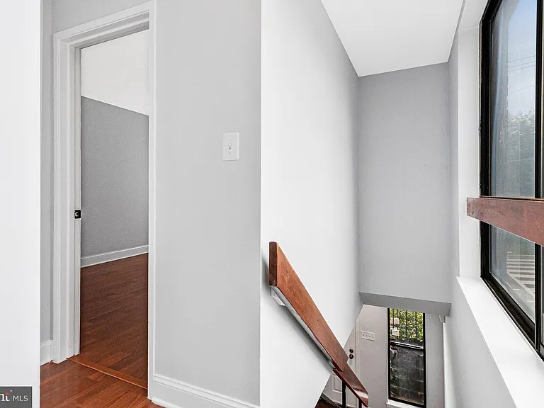 2435 18th St NE #2435 — Photo 22