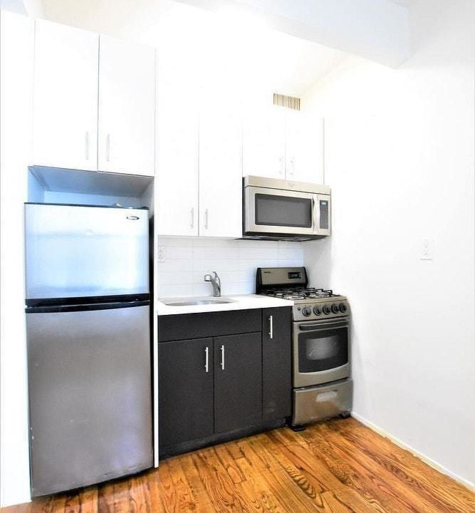 1st image of 973 Columbus Ave #A