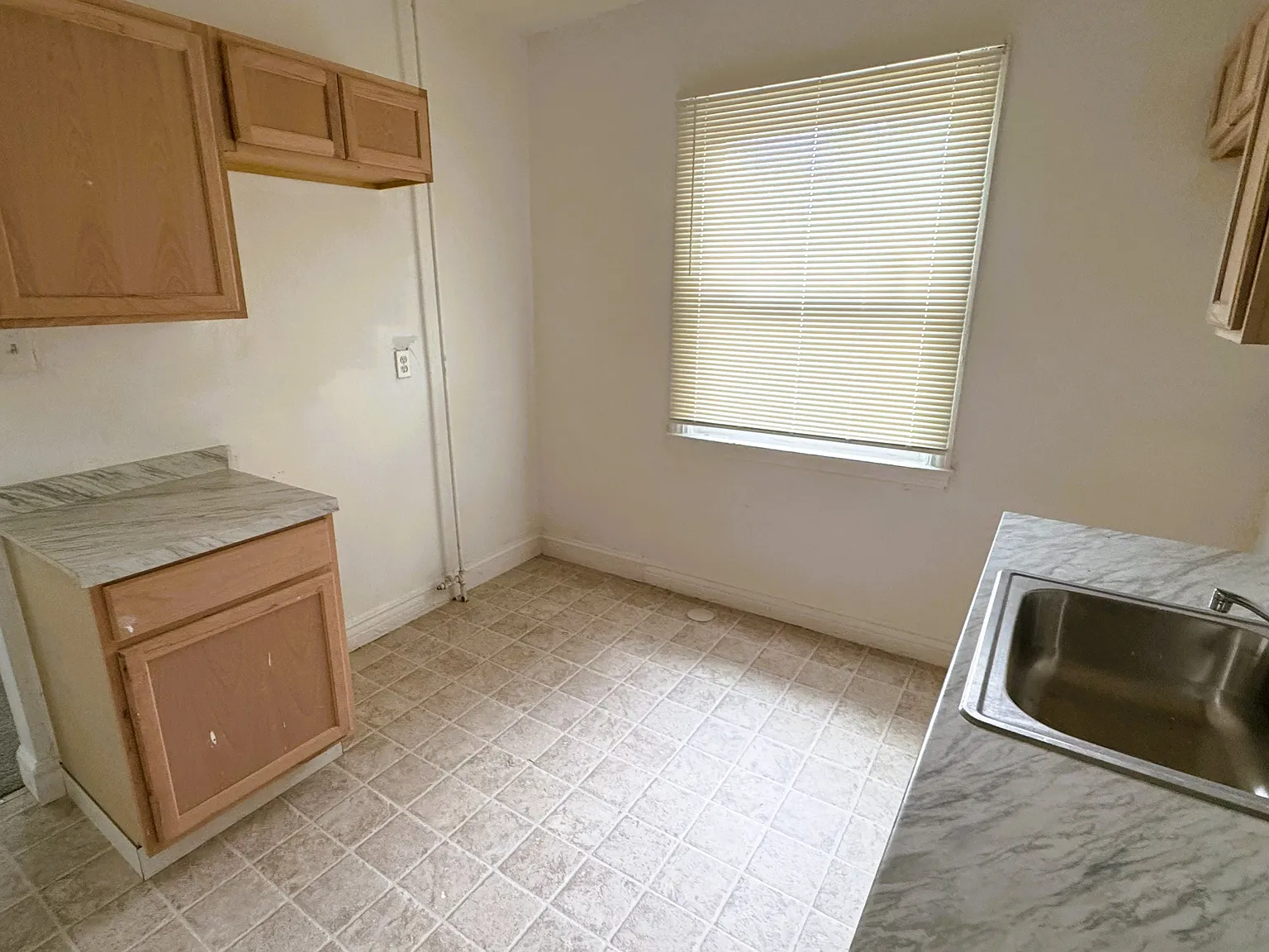 Now Leasing! 5292 Dickerson Ave, Detroit, MI 48213 — Photo 4