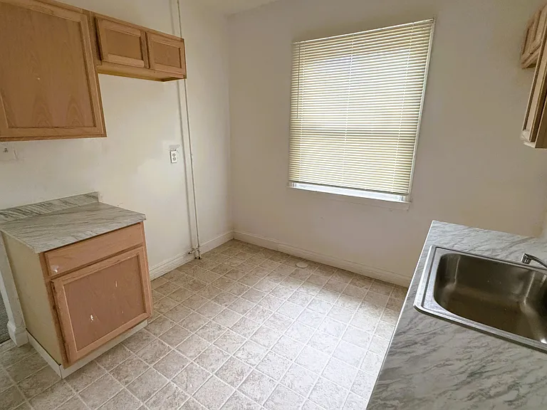 5292 Dickerson St — Photo 13
