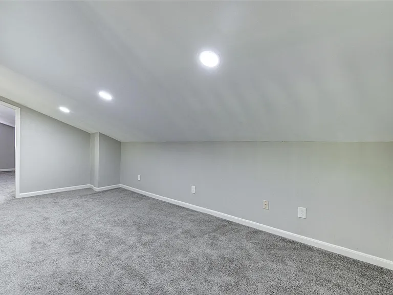3046 Wagon Trail Dr — Photo 27