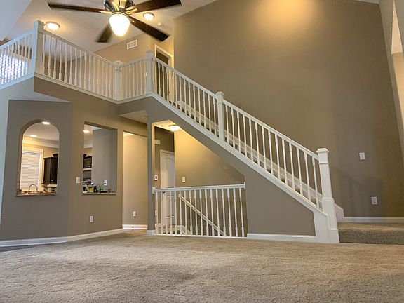 4th image of 2187 Derby Dr