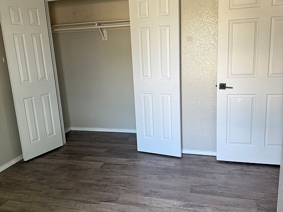 2nd image of 2114 S Kentucky Ave