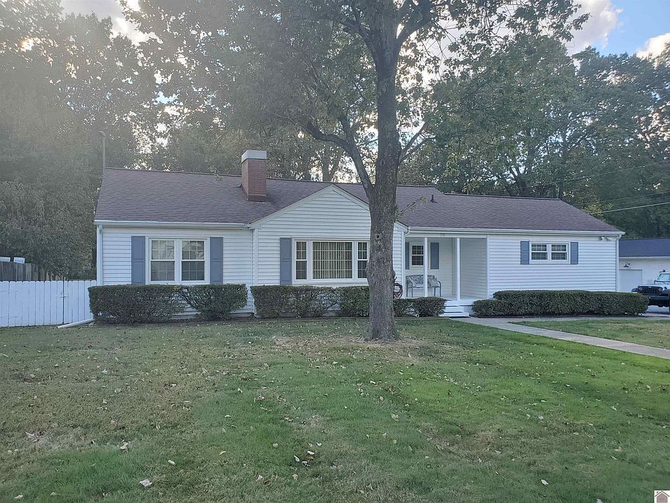 1st image of 301 Minerva Pl