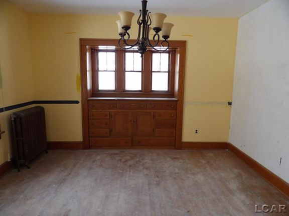 5th image of 229 Clinton St