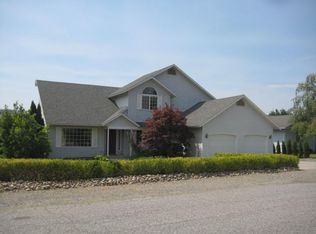 717 Kenwood St, Omak, WA 98841