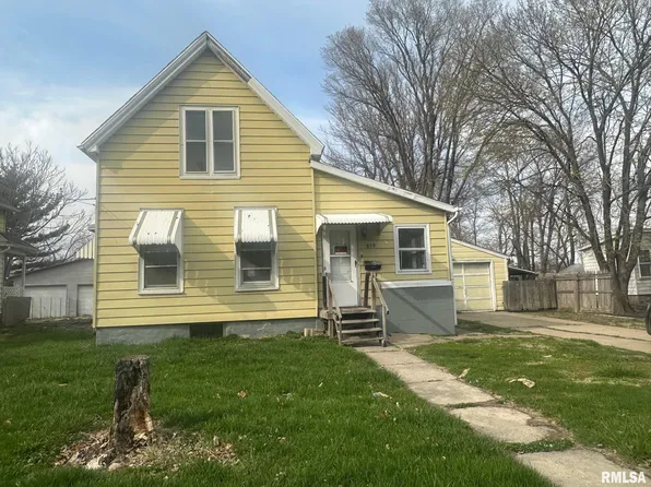 859 Mulberry St, Galesburg, IL 61401