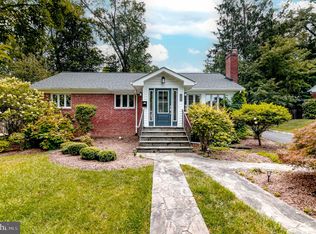 3609 Larchmont Dr, Annandale, VA 22003