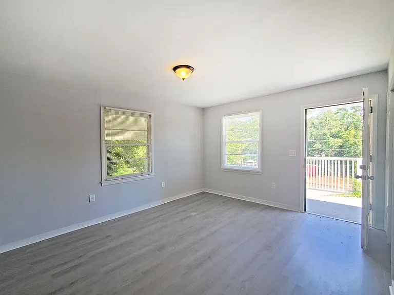 310 Lincoln St SW — Photo 7