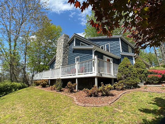 4th image of 248 Robinwood Cres