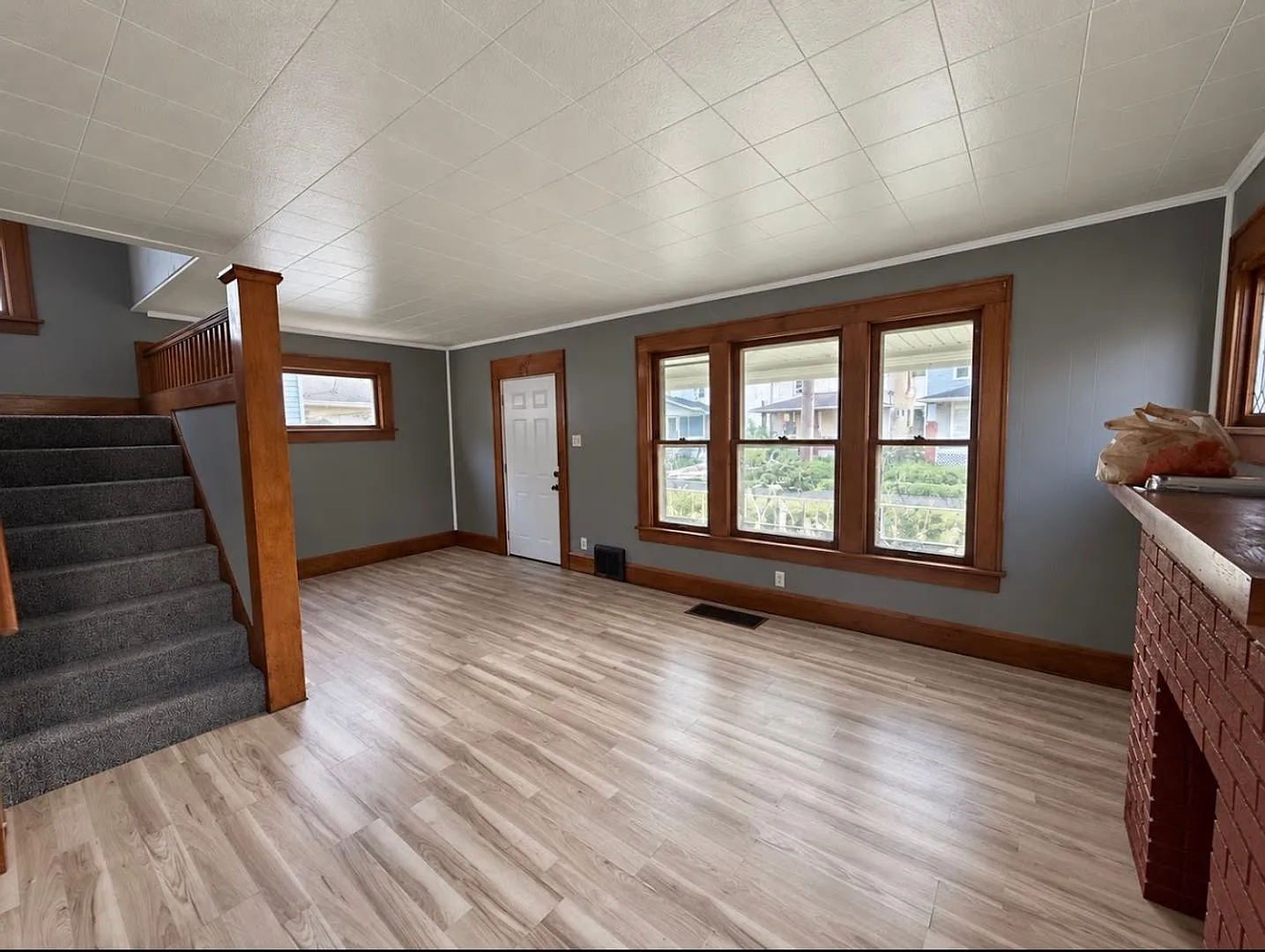 1002 Dartmouth Ave SW — Photo 2