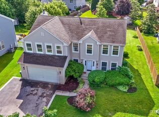 1831 Haverford Dr, Algonquin, IL 60102