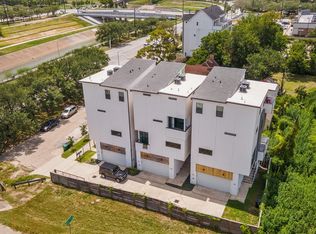 2239 N Macgregor Way, Houston, TX 77004