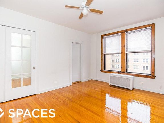 2nd image of 941 W Carmen Ave #5O5