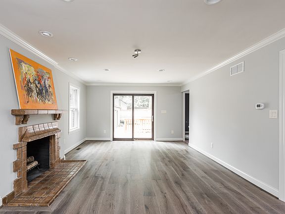 5th image of 4492 N Washington Blvd