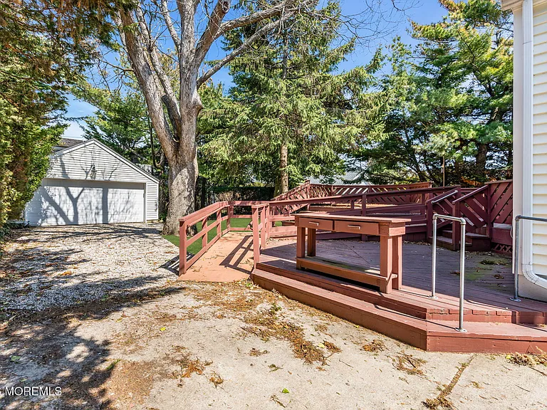 111 Chicago Blvd — Photo 34