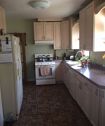 3rd image of 314 E Washington St