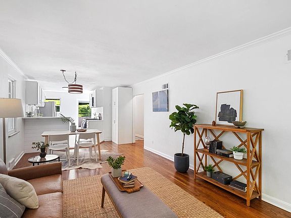 5th image of 1446 Hawthorne Pl