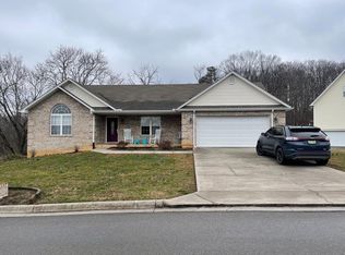 888 Hemlock Cir, Morristown, TN 37814