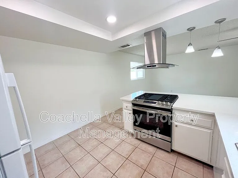 76716 New York Ave — Photo 16