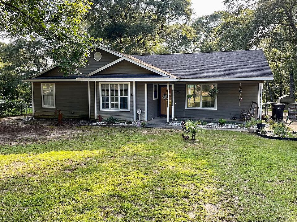 1st image of 99 Dogwood St