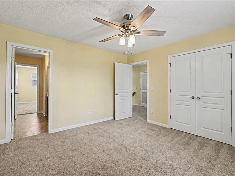 348 Darbys Run Ct — Photo 18