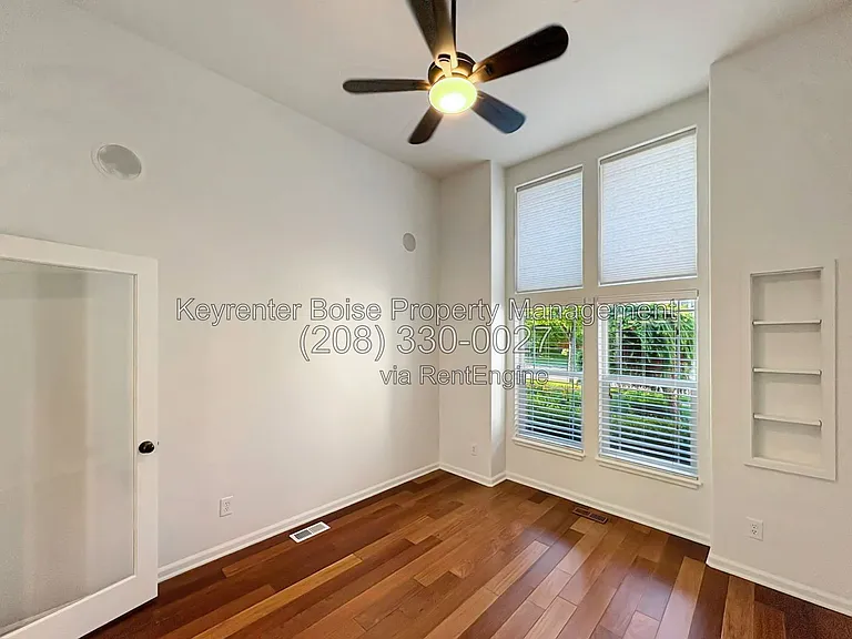 650 E Whitney Ct — Photo 10
