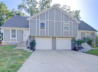 8271 Perry St, Overland Park, KS 66204