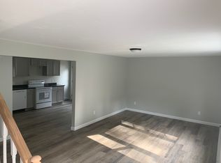 8 Warwick St, Worcester, MA 01610