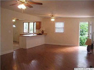 2nd image of 936 Everett St