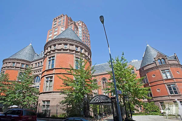 Sold by Halstead Real Estate | media 19