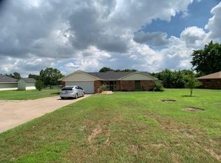 20582 Prairie Hills Dr, Harrah, OK 73045